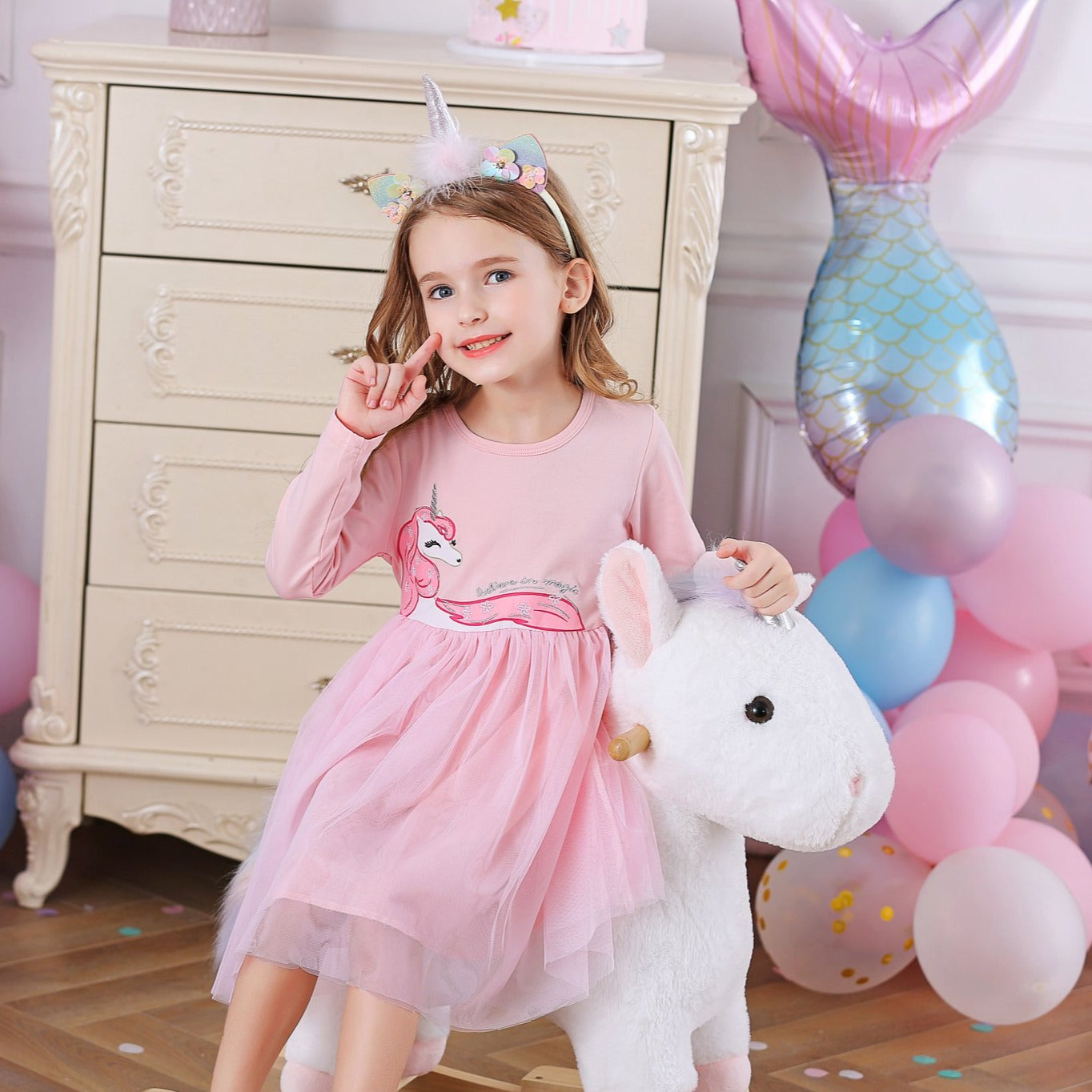 LONG SLEEVED DRESS WITH UNICORN - 10810